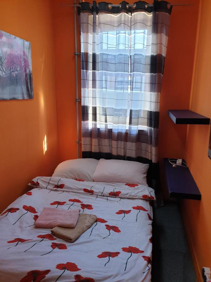 Hostel Poplawok Варшава Екстер'єр фото